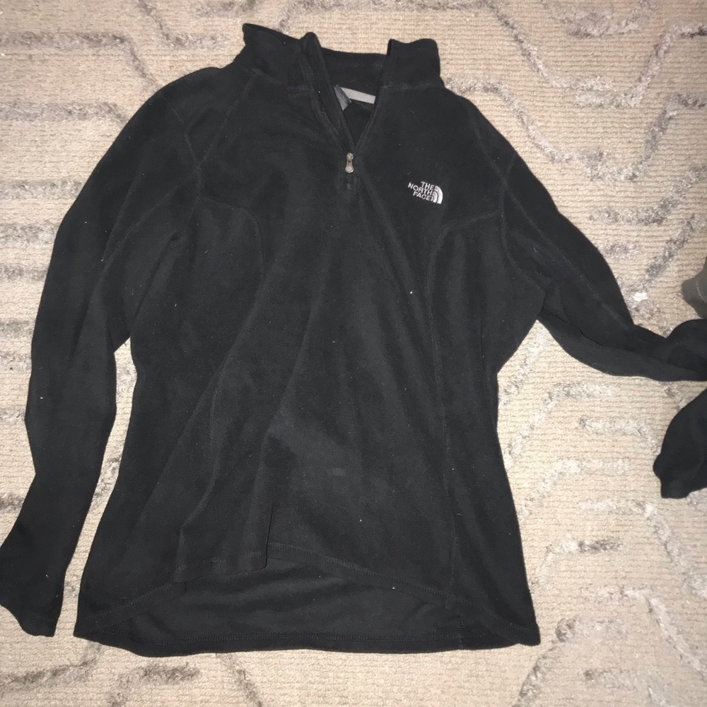 North face pullover